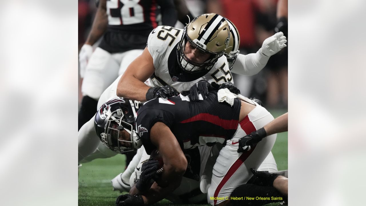 Saints defeat Falcons 27-26 in nail-biting fashion