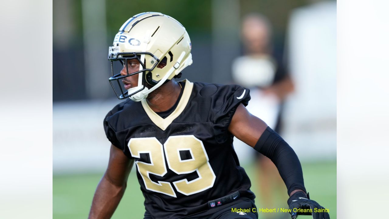 New Orleans Saints guard Lewis Kidd (66) runs through drills at the NFL  team's football training camp in Metairie, La., Wednesday, Aug. 2, 2023.  (AP Photo/Gerald Herbert Stock Photo - Alamy