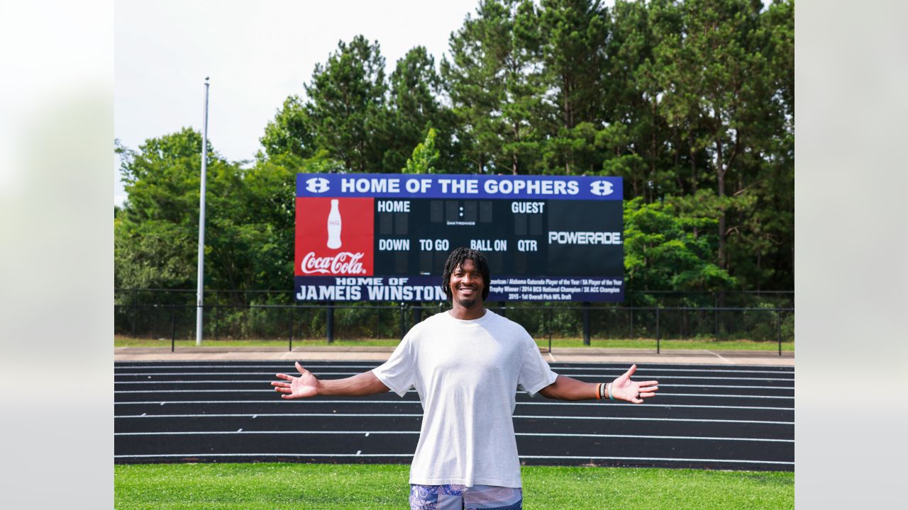 Photos: Jameis Winston hosts annual youth camp in Alabama