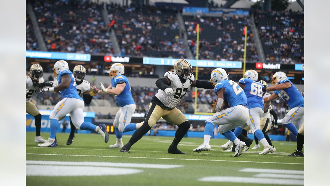 Halftime update: New Orleans Saints 17, Los Angeles Chargers 10