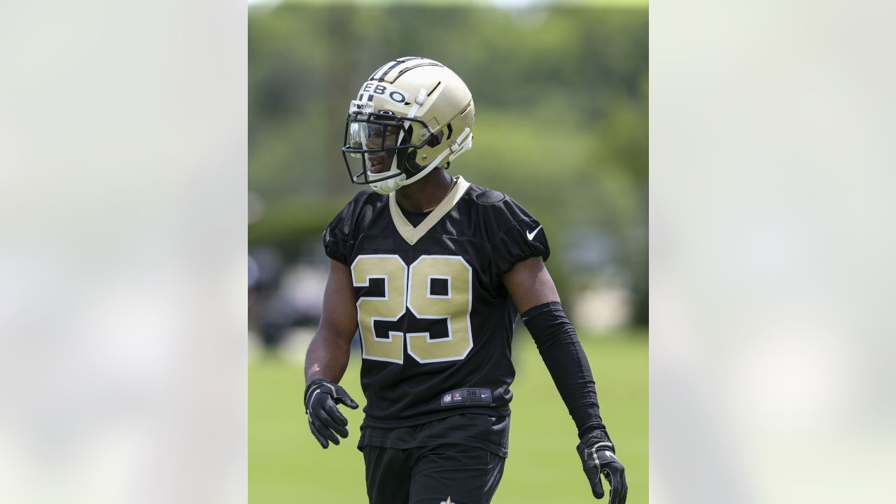 New Orleans Saints Minicamp 2022 - Cam Jordan on new black helmets, team  leaders 6/16/2022