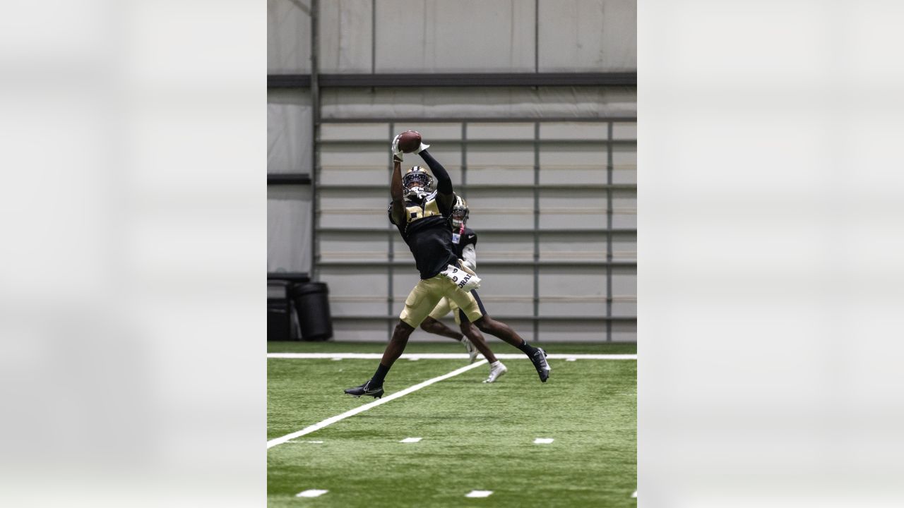 June 01, 2017 - New Orleans Saints wide receiver Travin Dural (14) in  action during the organized team activities at the New Orleans Saints  Training Facility in Metairie, LA. Stephen Lew/CSM Stock Photo - Alamy