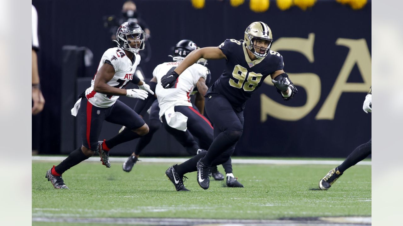 New Orleans Saints defensive end Payton Turner (98) during an NFL football  game against the Los Angeles Rams, Sunday, Nov. 20, 2022, in New Orleans.  (AP Photo/Tyler Kaufman Stock Photo - Alamy