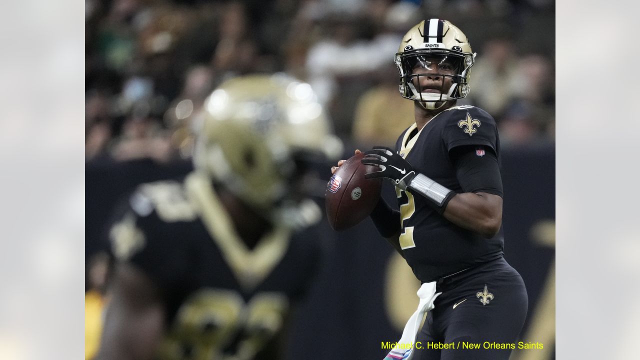 In the Din of the Dome, the Rams Beat the Saints in Overtime - The New York  Times