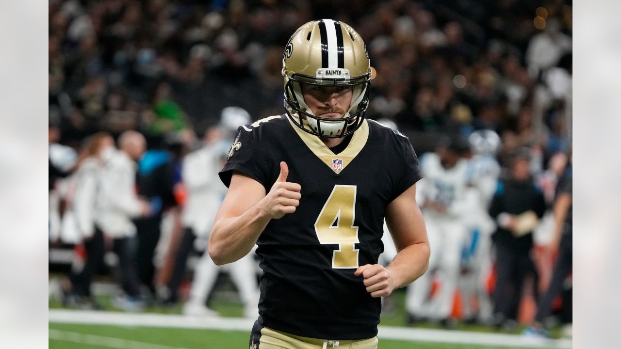 Saints punter Blake Gillikin unleashes 81-yard punt