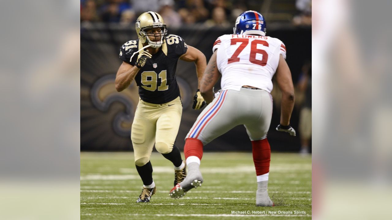 4,379 New York Giants V New Orleans Saints Photos & High Res