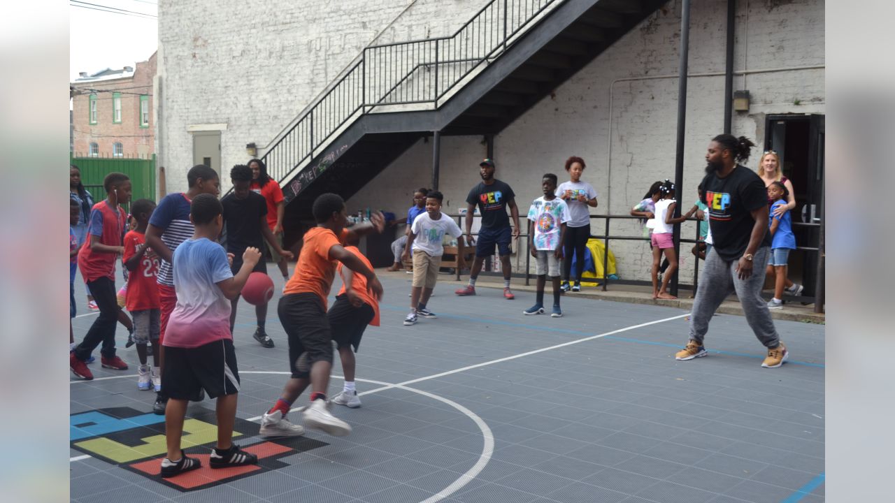 New Orleans Saints on Twitter: Last night, @CamJordan94 gifted 30 kids  from the Youth Empowerment Project (@YEPNOLA) with a pair of sneakers of  their choice! 