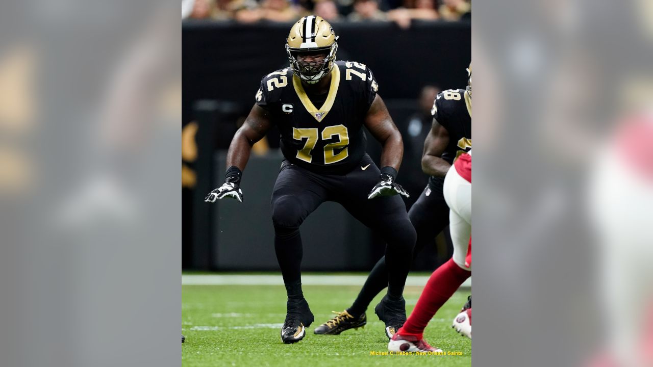 East Rutherford, New Jersey, USA. 1st Oct, 2018. New Orleans Saints  offensive tackle Terron Armstead (72) during warm ups before a game between  the New Orlean Saints and the New York Giants