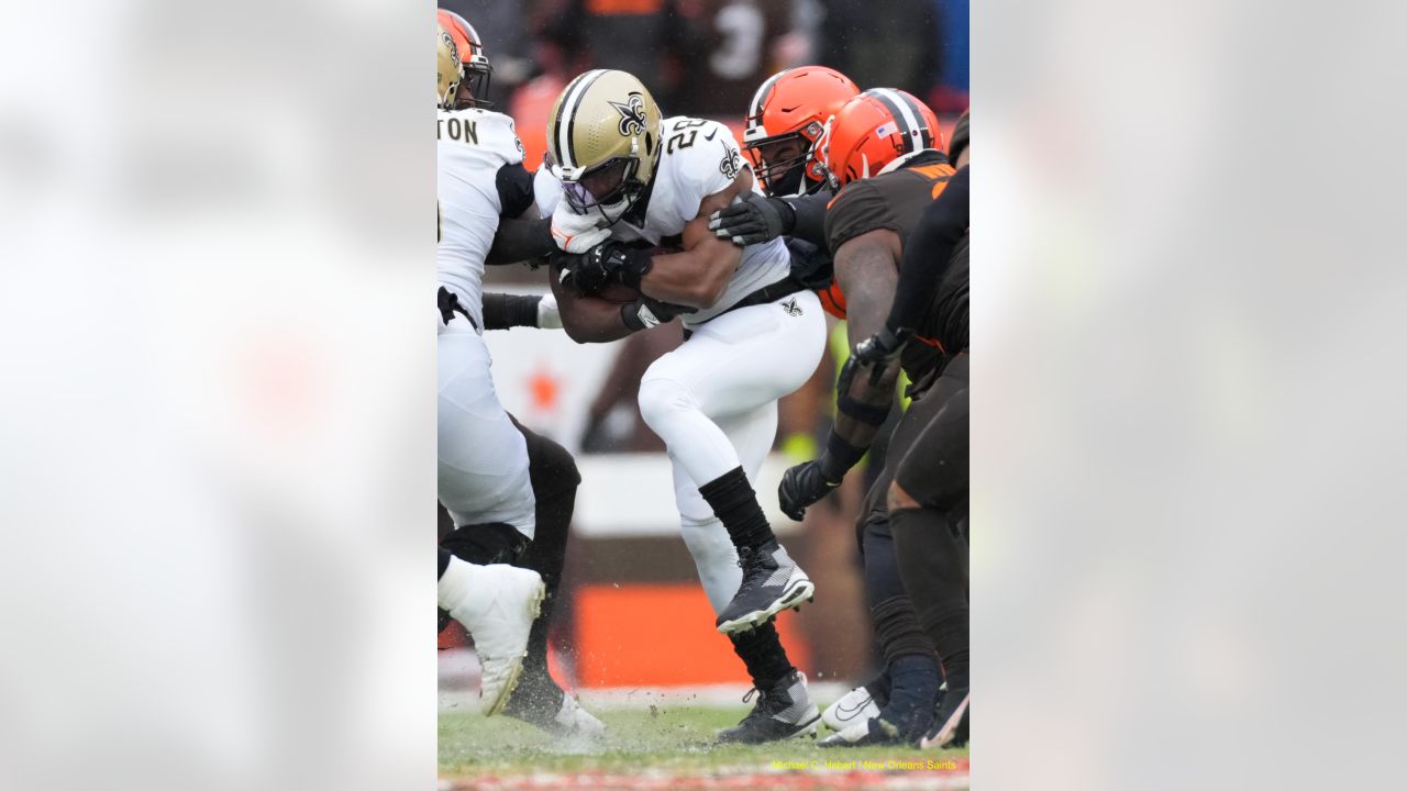 PHOTOS: New Orleans Saints at Cleveland Browns - NFL Week 16