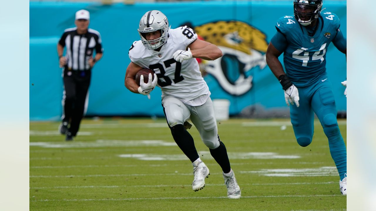 Raiders news: Foster Moreau signs with Saints, will play this season -  Silver And Black Pride