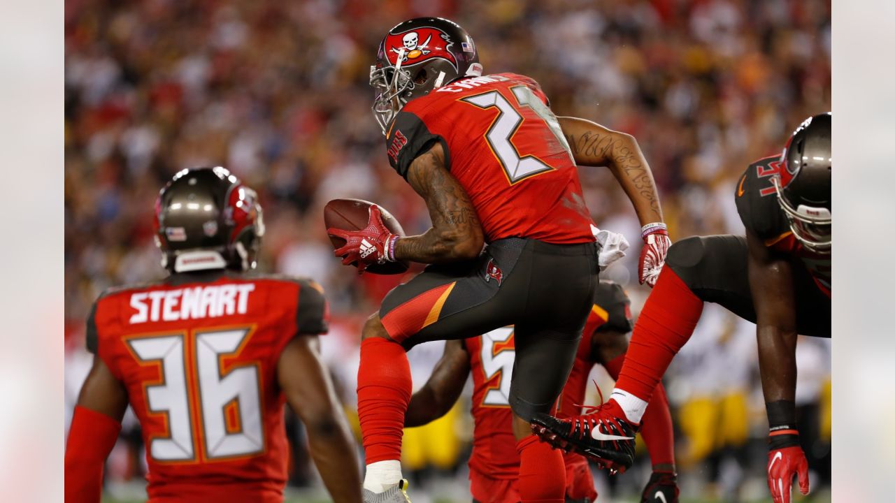 Bucs Release Justin Evans & Sign Physical Receiver