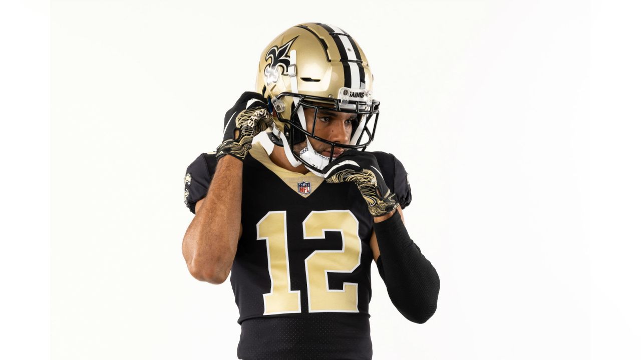 Get First Look at 2022 New Orleans Saints Players in Full Uniform