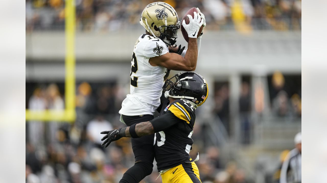 Chris Olave Fantasy Football Outlook: Saints Rookie WR Has Upside, But Many  Factors Will Impact His Production