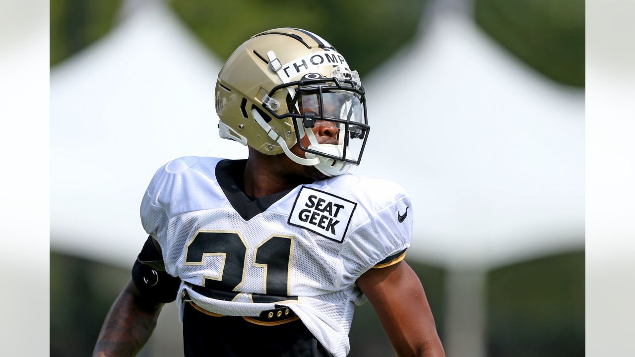 New Orleans Saints linebacker Chase Hansen (40) carries the ball