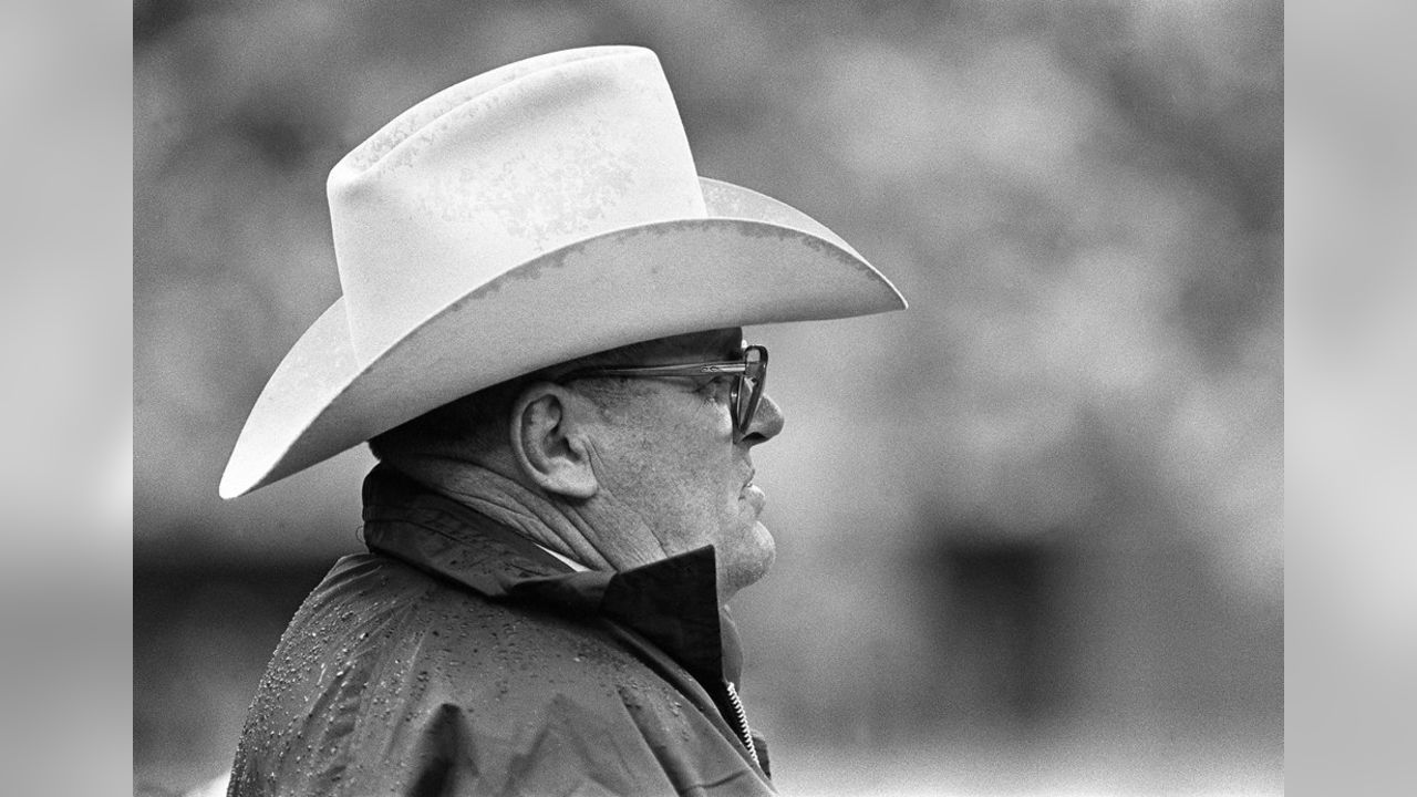 Bum Phillips gave the NFL charm and charisma topped by a Stetson