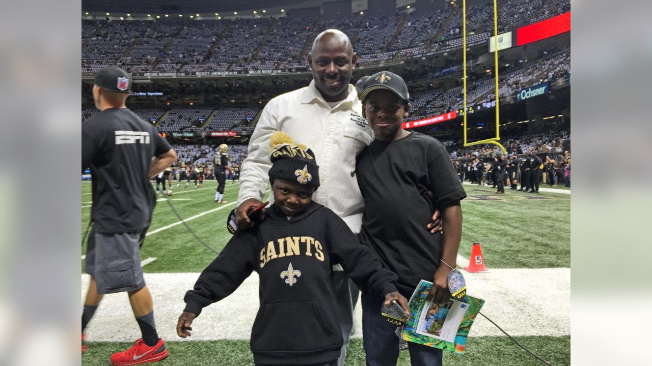 Saints Superfan With Chronic Liver Disease Gets Ultimate 'Who Dat' Surprise  - ABC News