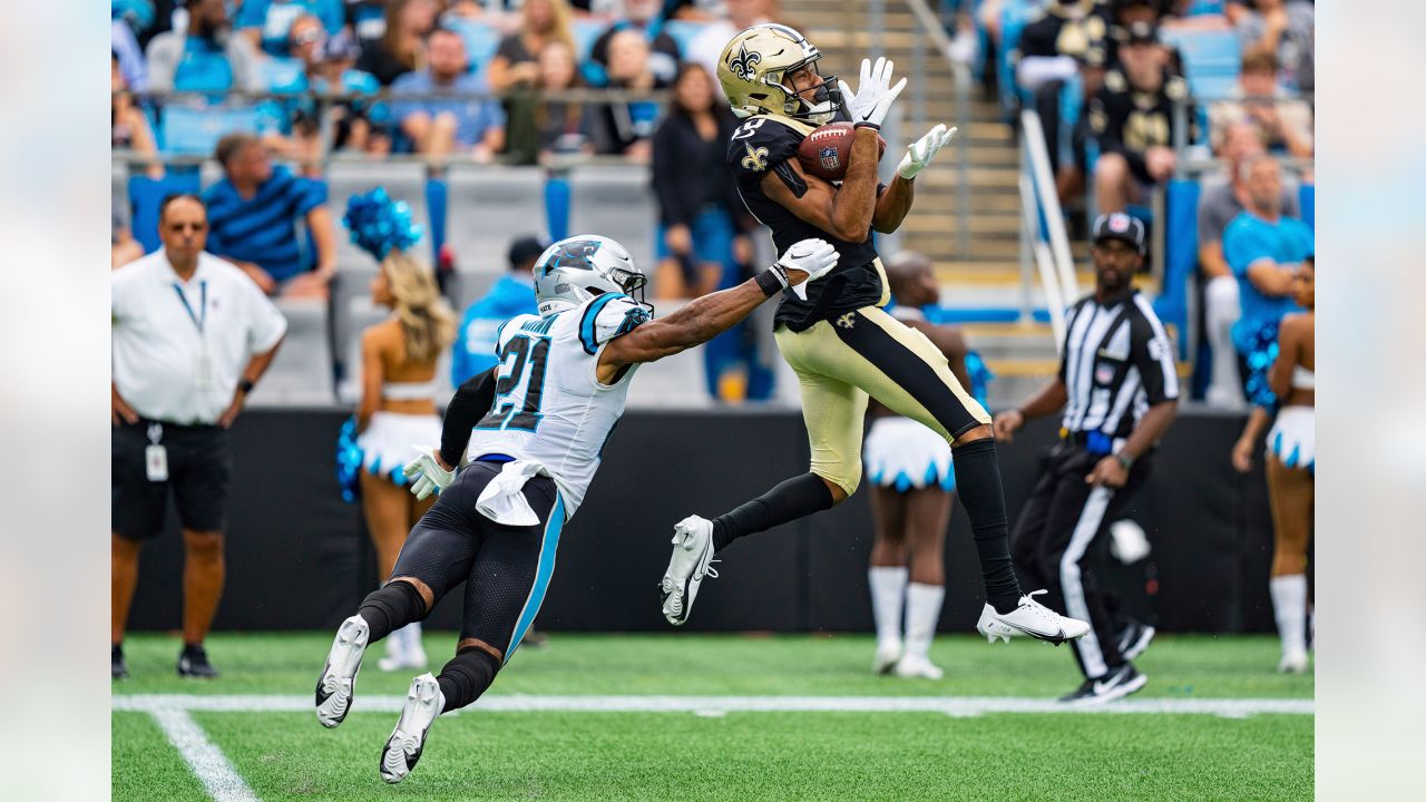 August 21, 2021: Carolina Panthers running back Spencer Brown (33) runs to  the outside against the Baltimore Ravens in the NFL matchup at Bank of  America Stadium in Charlotte, NC. (Scott Kinser/Cal