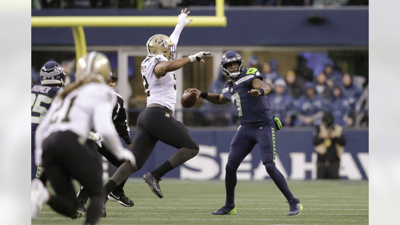 Saints Edge Seahawks 13-10 on Monday Night Football