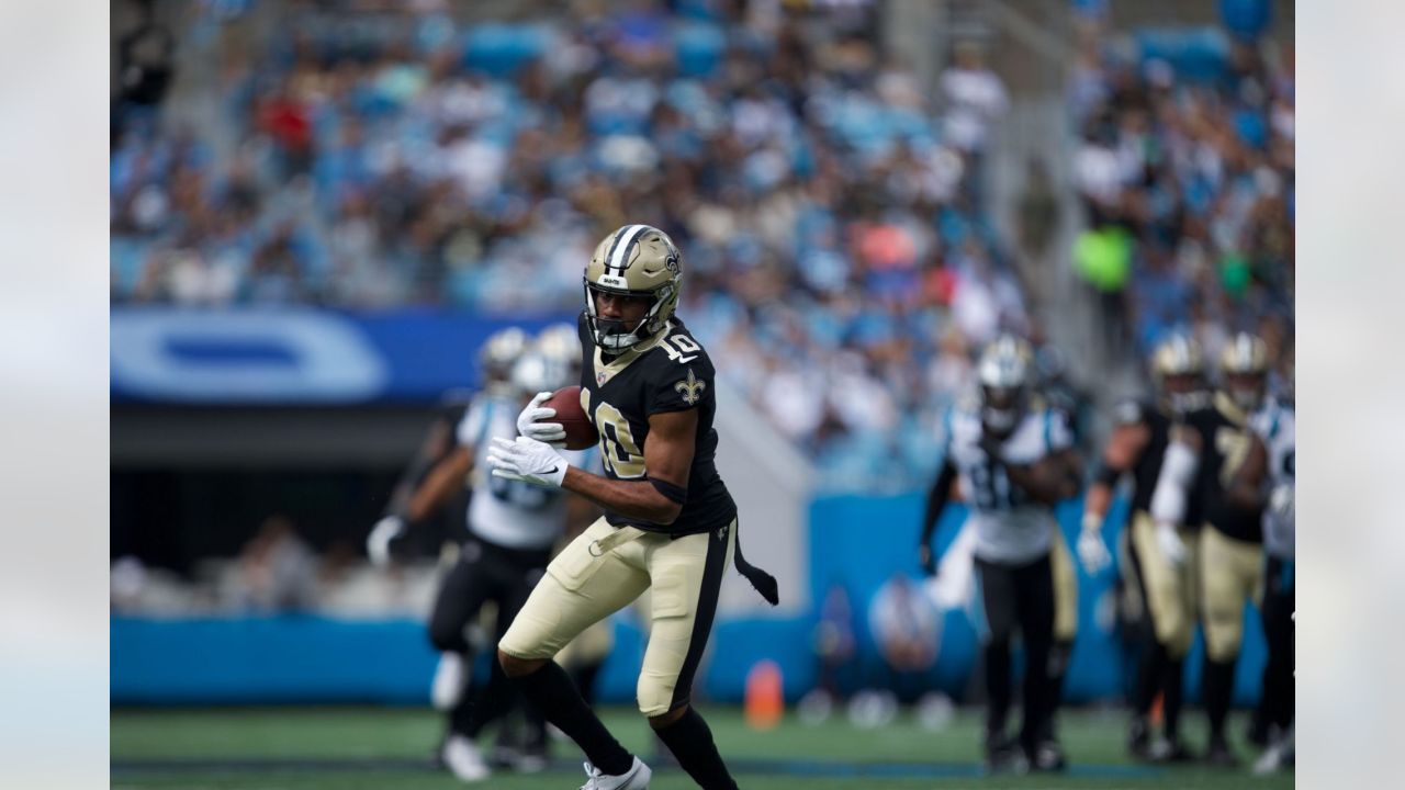 New Orleans Saints wide receiver Michael Thomas (13) plays against the  Carolina Panthers during an NFL football game, Sunday, Sept. 25, 2022, in  Charlotte, N.C. (AP Photo/Jacob Kupferman Stock Photo - Alamy