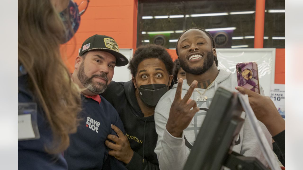 Saints Alvin Kamara, Cam Jordan Hosting Grocery Buy-Out in NOLA