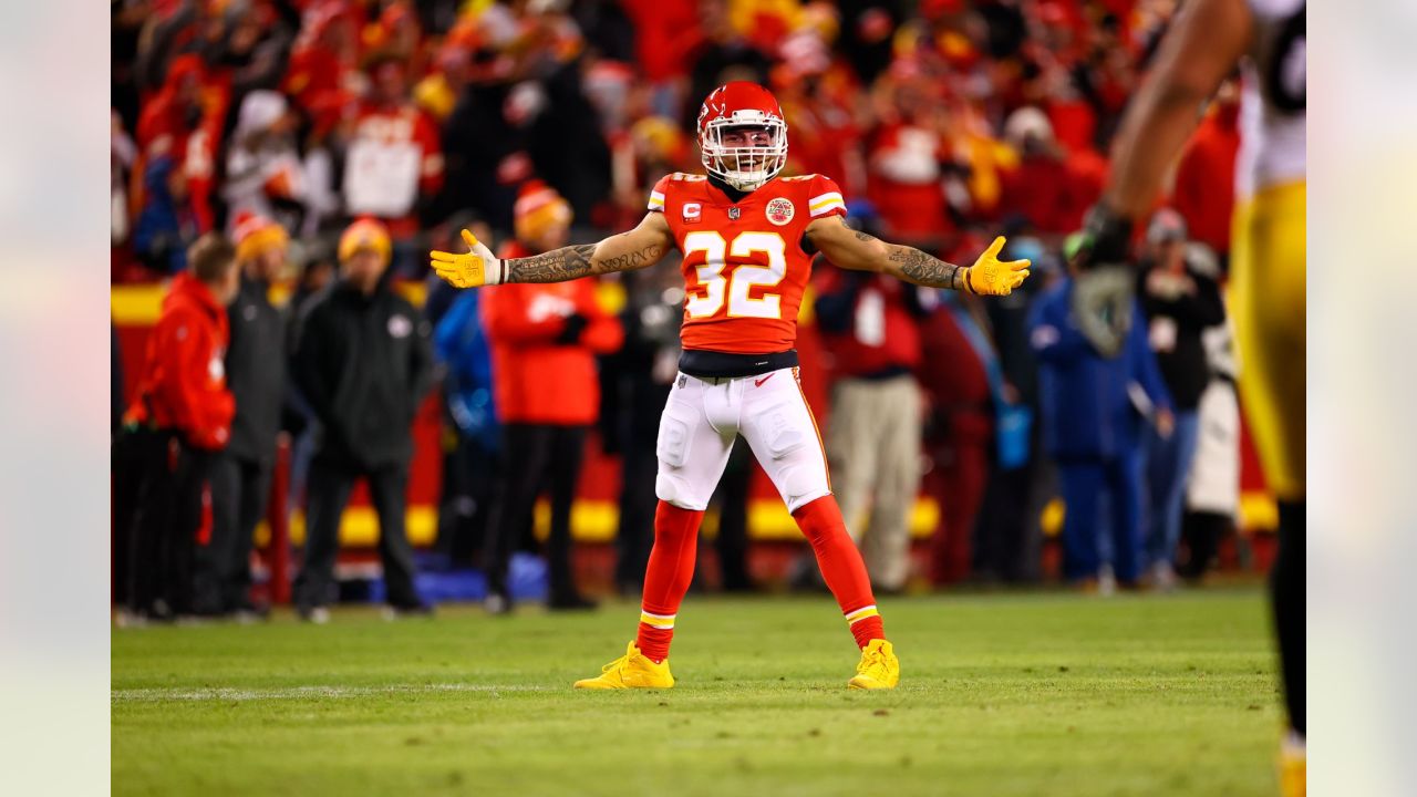 Kansas City Chiefs safety Tyrann Mathieu (32) in action in the