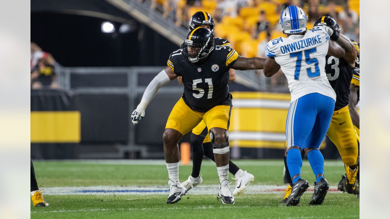 Pittsburgh Steelers guard Trai Turner (51) and Buffalo Bills