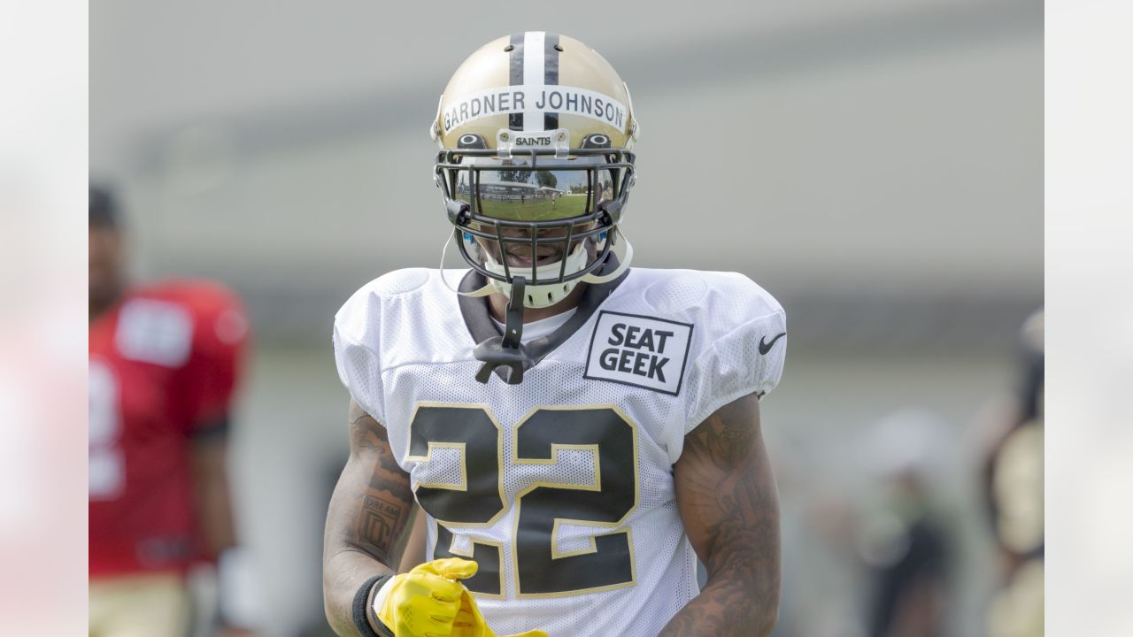 New Orleans Saints rookie defensive end Payton Turner exhibiting  versatility in training camp