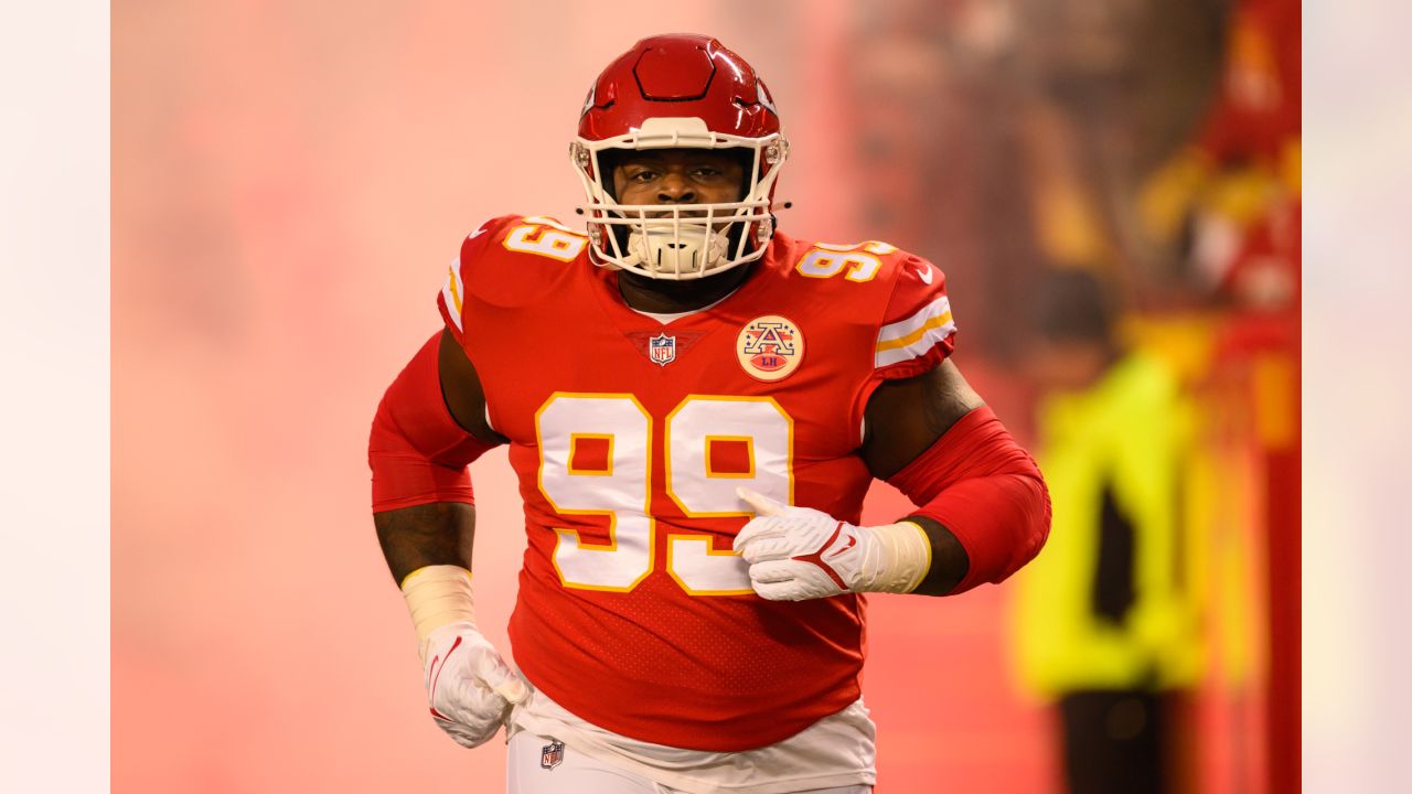 DT Khalen Saunders more than just run stopper for Chiefs: 'The big guy can  move' - The Athletic