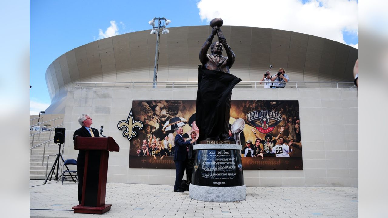 Saints unveil Tom Benson statue outside Superdome