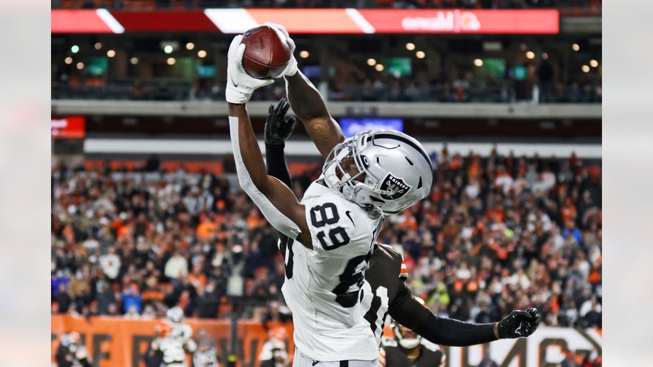 Raiders sign third-round pick WR Bryan Edwards