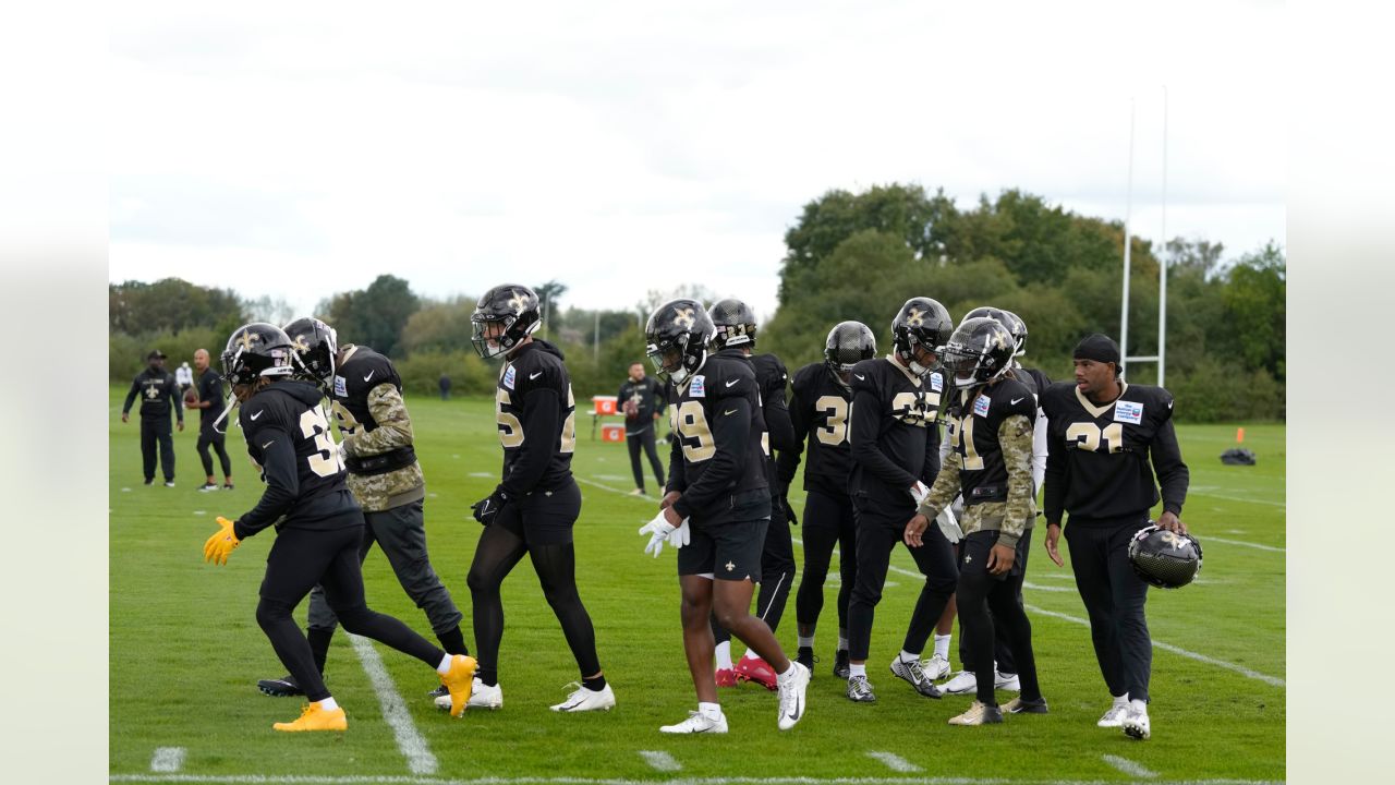 Fleur-de-Links, September 28: Saints ready to debut new black helmets in  London - Canal Street Chronicles