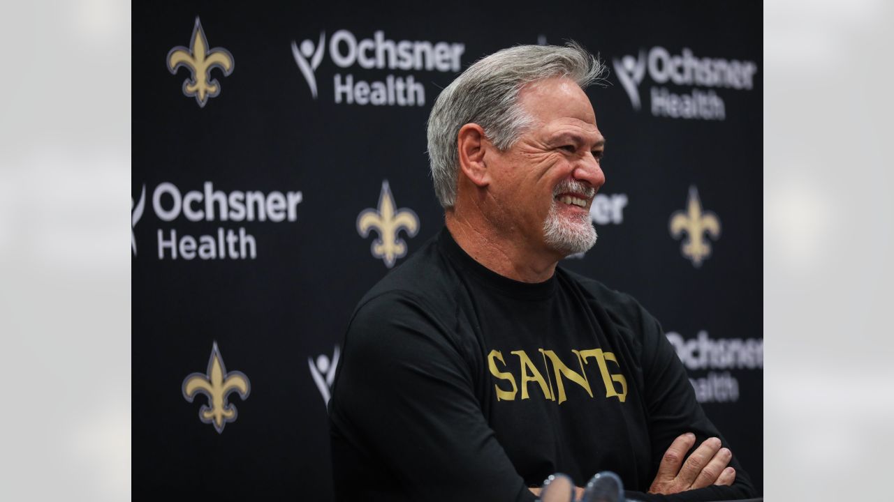 Saints use first-round draft picks to fill offensive needs