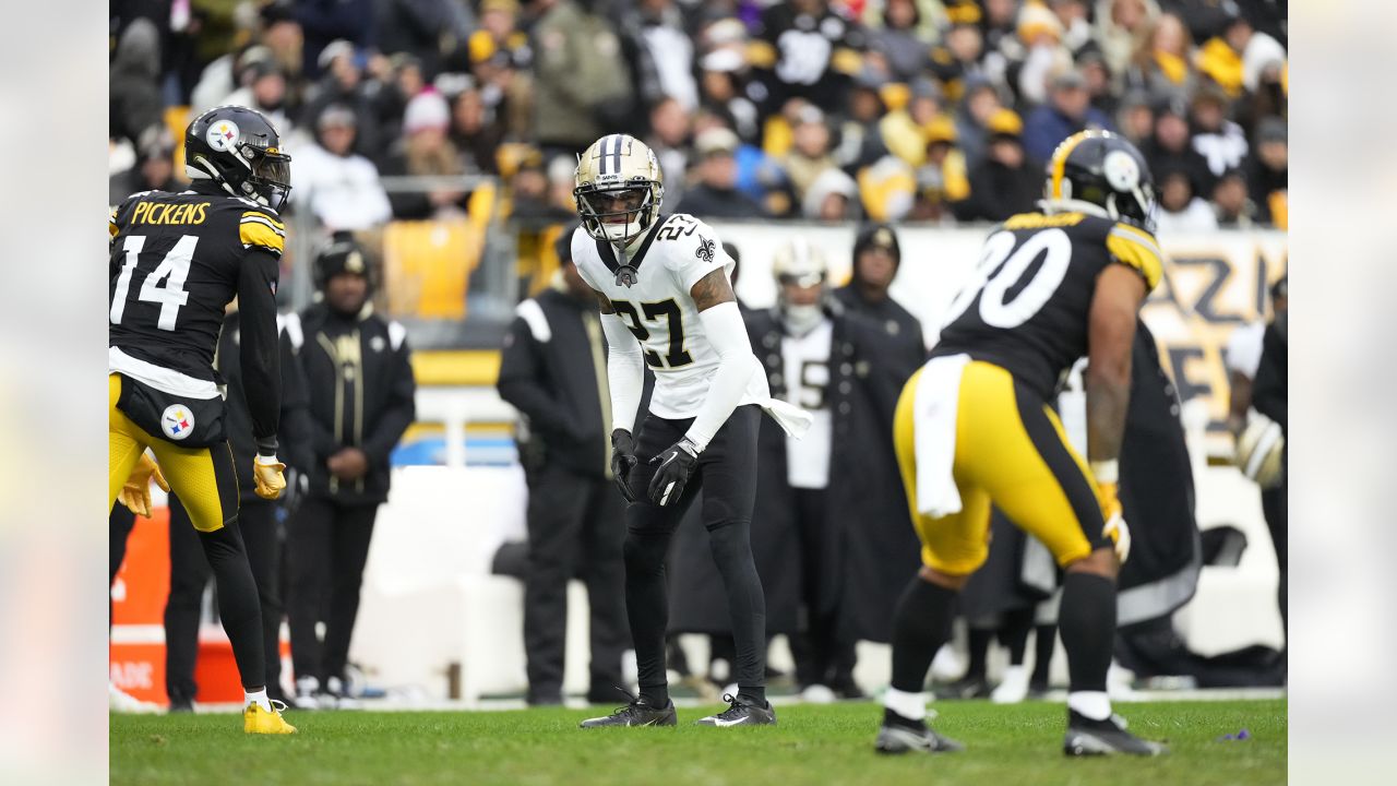 Alontae Taylor's starting debut stood out in Saints loss