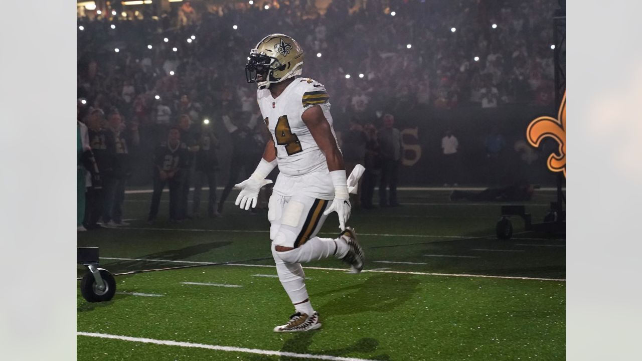 Mark Ingram ignites the Superdome crowd and gets a game ball in his happy  Saints return, Saints