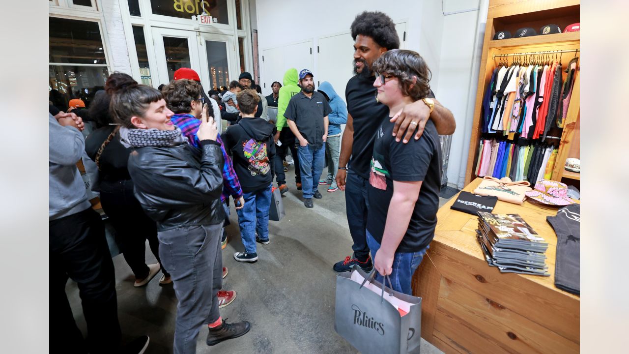 New Orleans Saints on Twitter: Last night, @CamJordan94 gifted 30 kids  from the Youth Empowerment Project (@YEPNOLA) with a pair of sneakers of  their choice! 