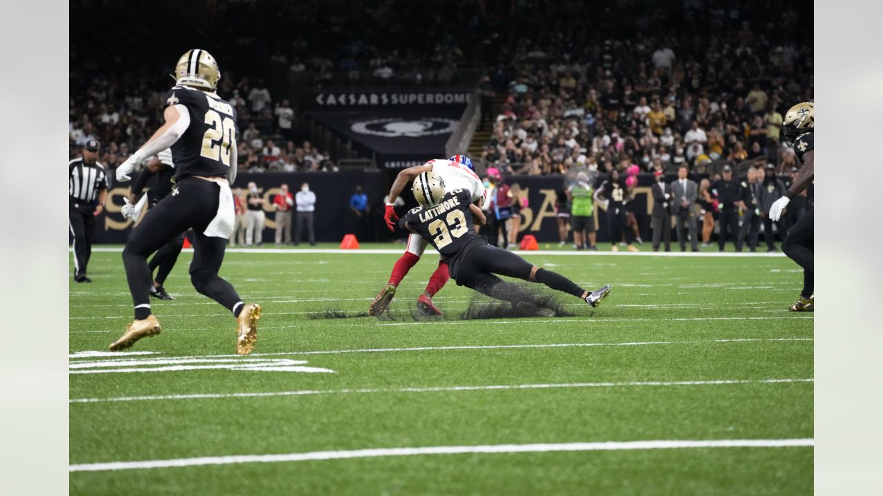 New Orleans Saints rookie cornerback Marshon Lattimore (23) warms