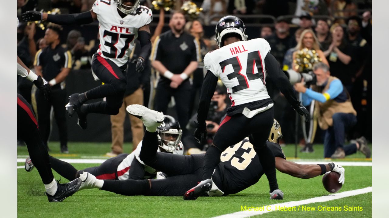 GALLERY: Top photos from Falcons/Saints Thanksgiving game