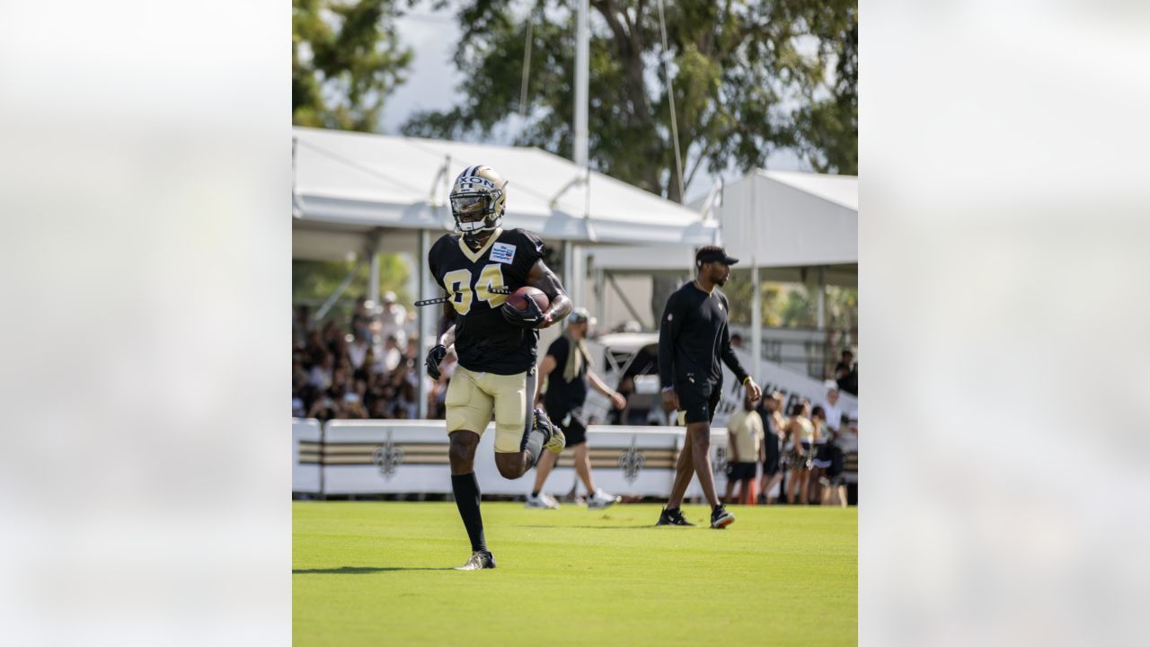 New Orleans Saints rookie cornerback Alontae Taylor taking hands-on  approach to training camp