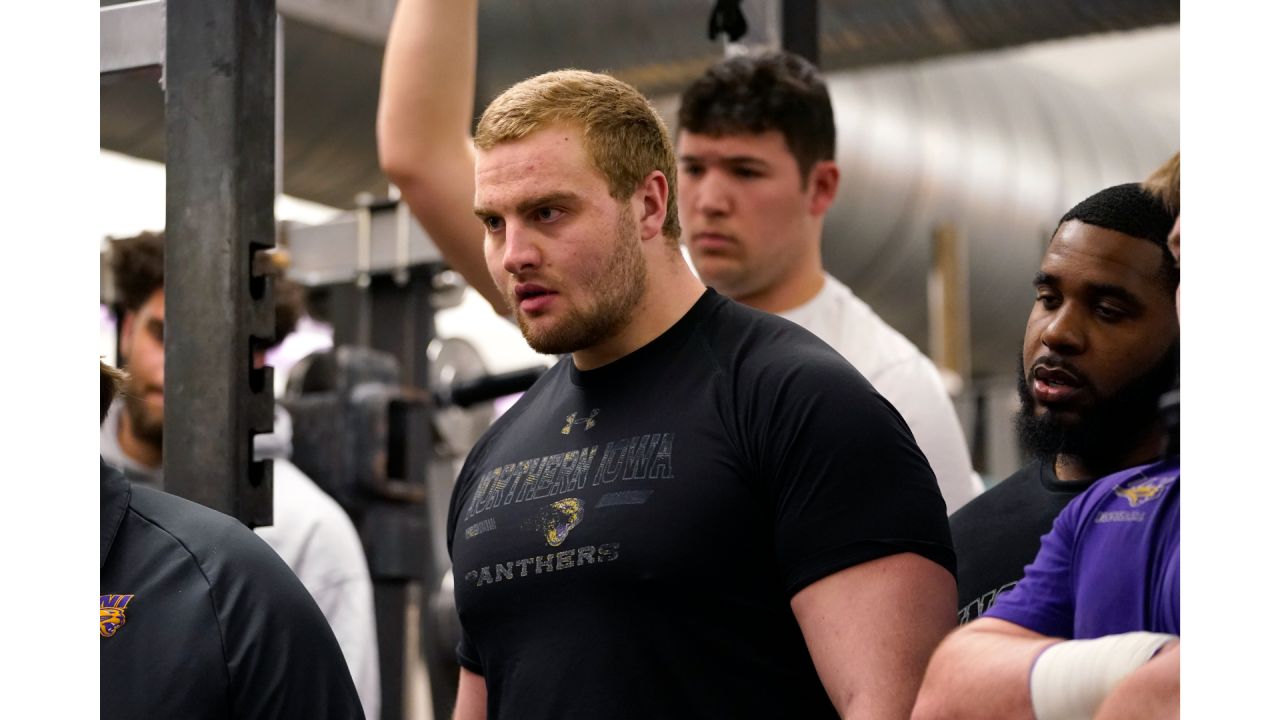 Photos: North Iowan Trevor Penning going through first NFL training camp  with Saints, Local Sports