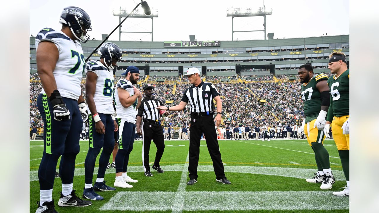 Seahawks Round-Up: DK Metcalf, Riq Woolen & Tyler Lockett Named To ESPN Top  100 For 2023 Season