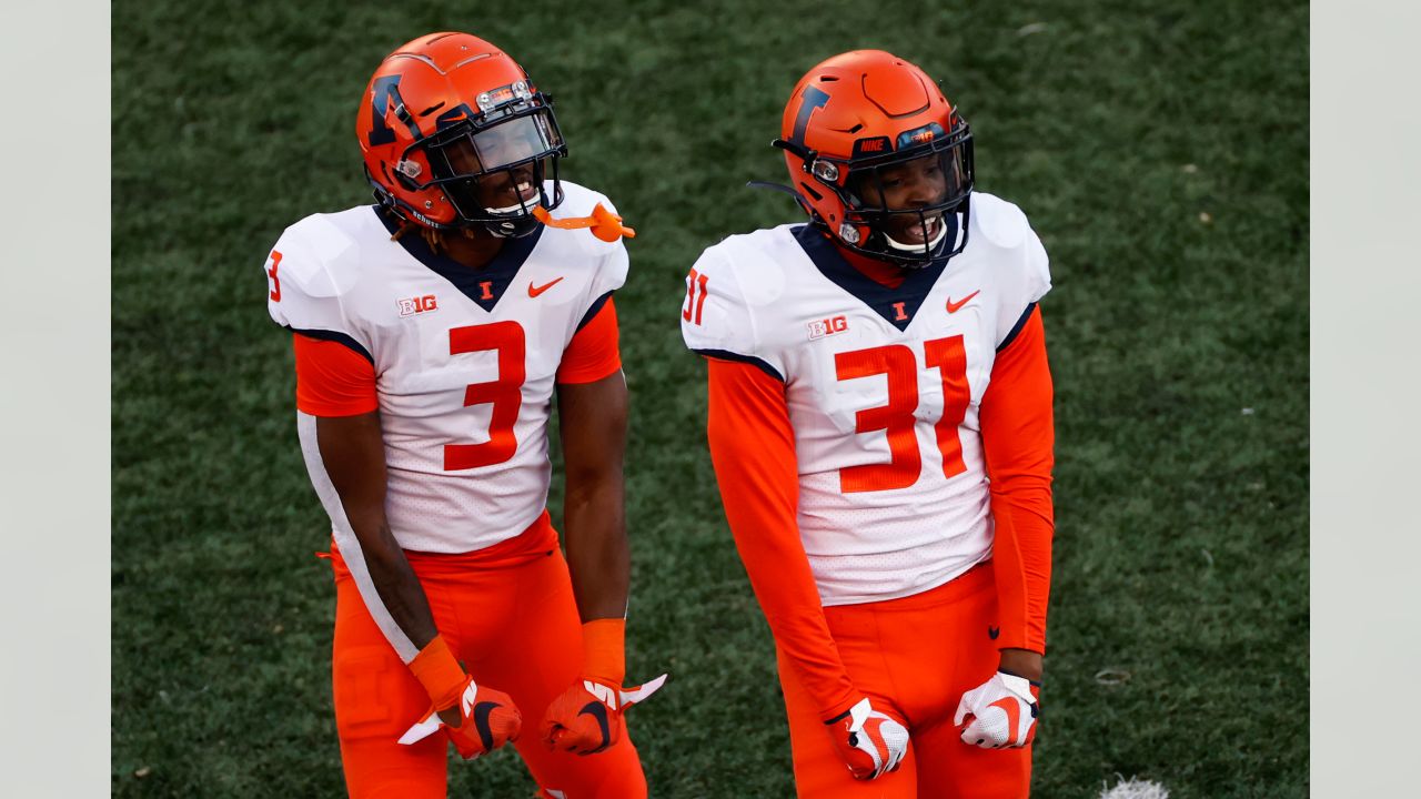 On3 on X: The Seattle Seahawks select Illinois CB Devon