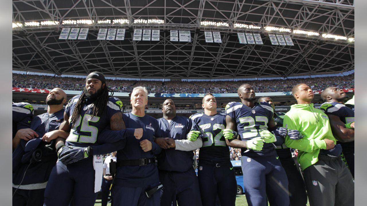 Colin Kaepernick rips Richard Sherman: 'He's afraid of our