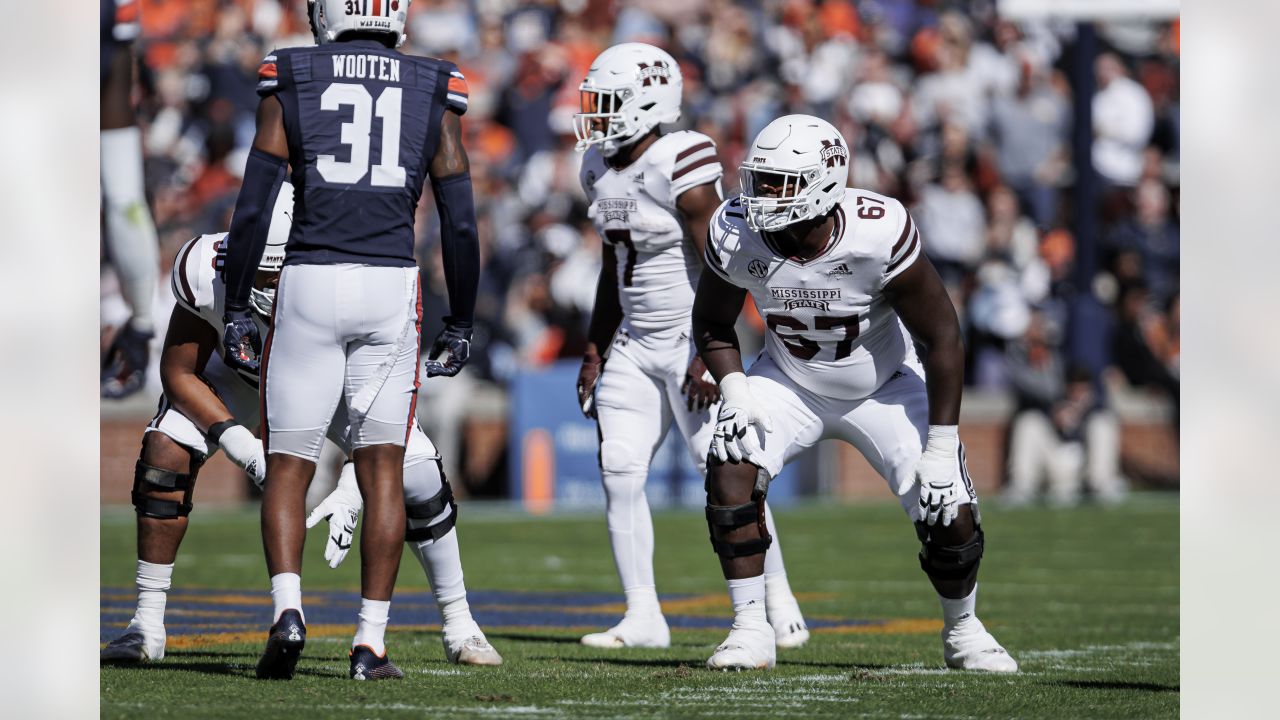 2022 NFL draft: Seahawks select Mississippi State OT Charles Cross