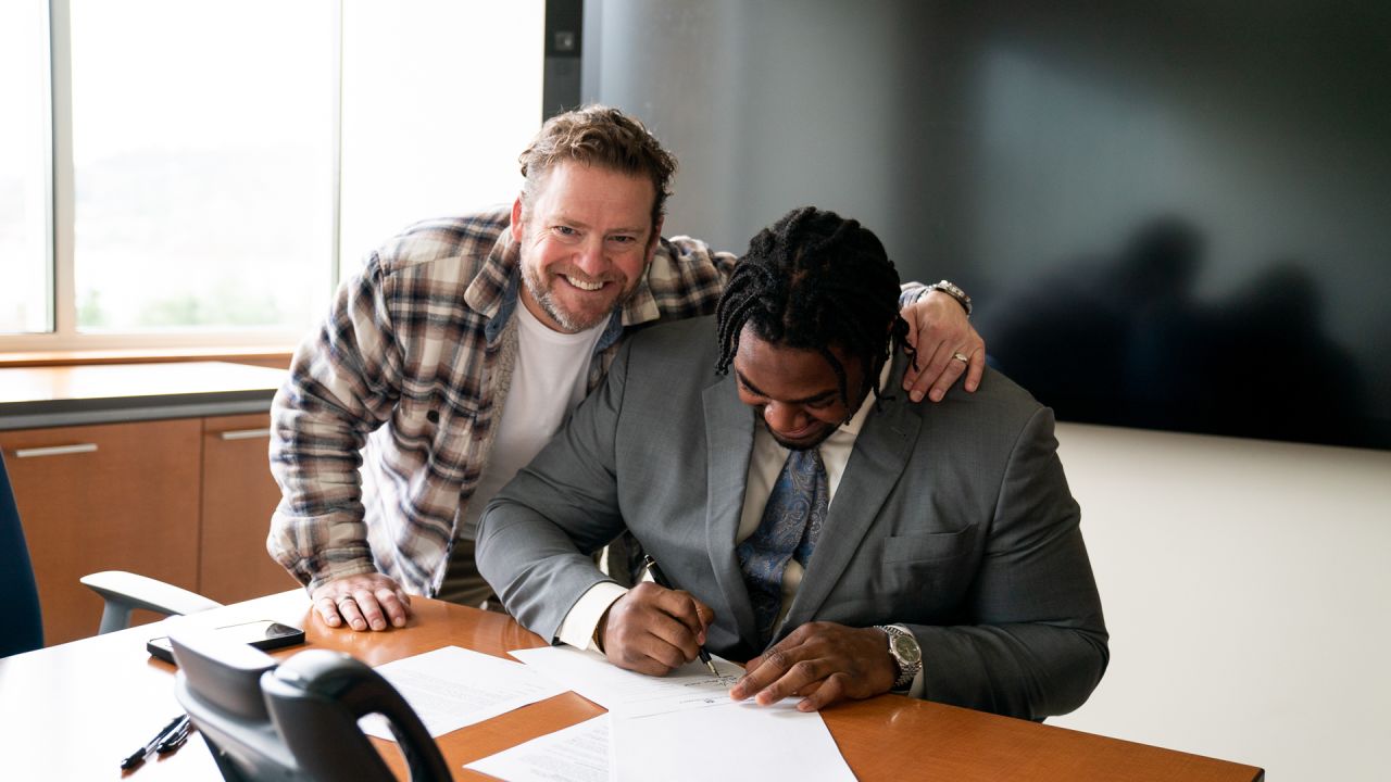 Seahawks ink Mone to 2-year extension - The Columbian