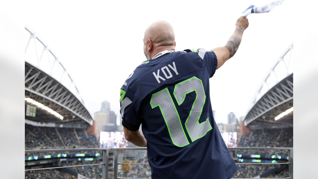 PHOTOS: Ross Mathews Raises The 12 Flag Before Seahawks Take On The Vikings