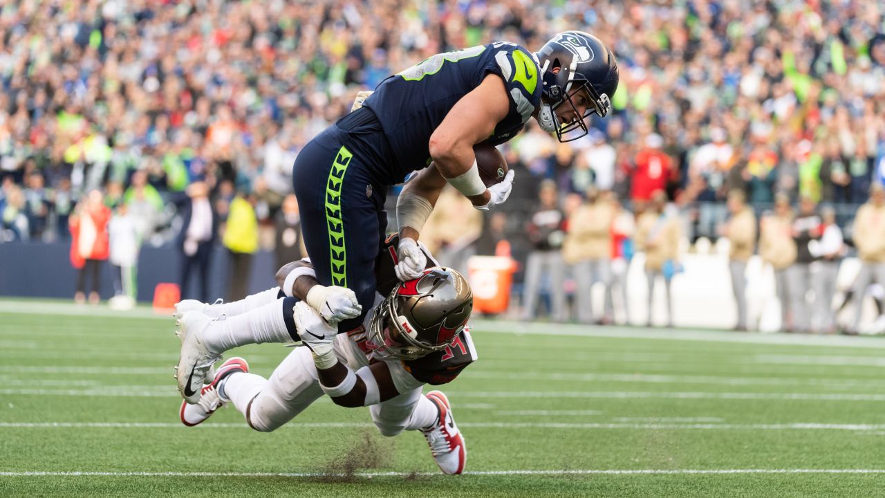 Report card: Bob Condotta grades the Seahawks' Week 9 overtime win vs. the Tampa  Bay Buccaneers