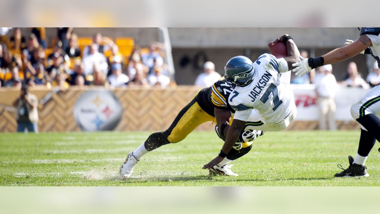 Pittsburgh Steelers tight end Heath Miller (83) is shoved out of bounds by  Seattle Seahawks' Kam Chancellor (31) after a 16-yard gain during the  second quarter of an NFL football game in