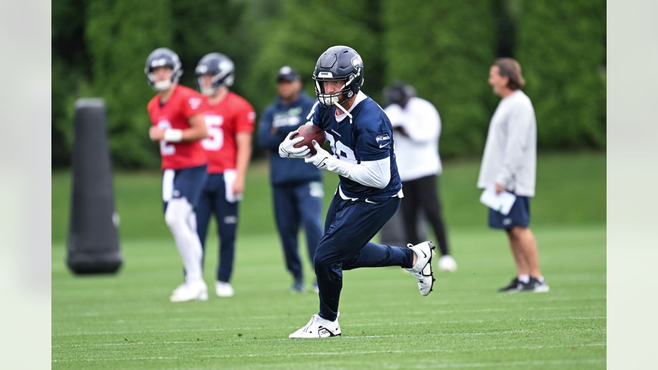 The time is HERE. Registration is now open for Seahawks Training Camp,  powered by @Boeing! It all begins July 26, get your tickets by…