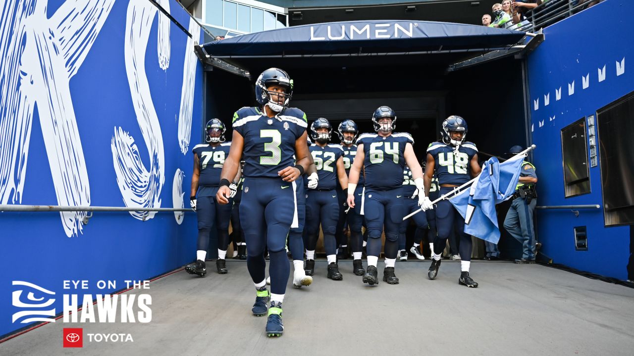 Dakoda Shepley Brings Versatility, Unexpected Star Power to Seattle  Seahawks - Sports Illustrated Seattle Seahawks News, Analysis and More