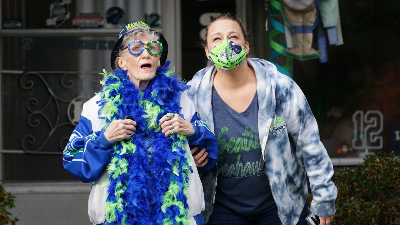 Ultimate Seahawks fan Mama Blue is fighting pancreatic cancer